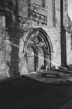 ST CANICES DETAILS EXTERIOR MAIN DOOR